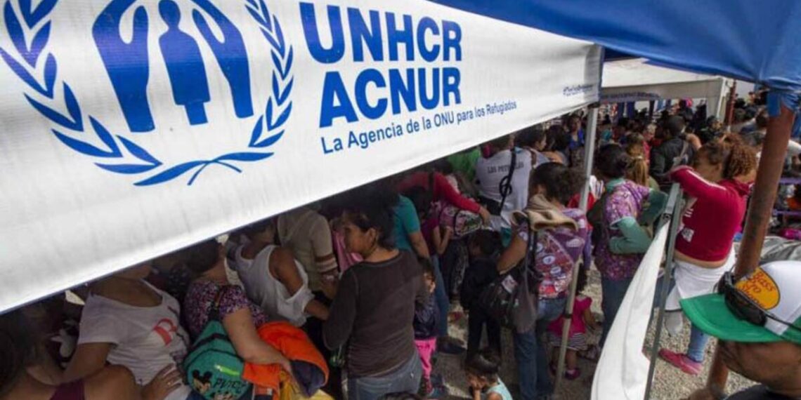 Venezuela encabeza lista de refugiados en el mundo, según ACNUR