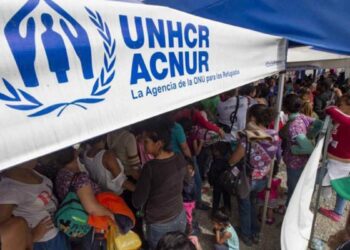 Venezuela encabeza lista de refugiados en el mundo, según ACNUR