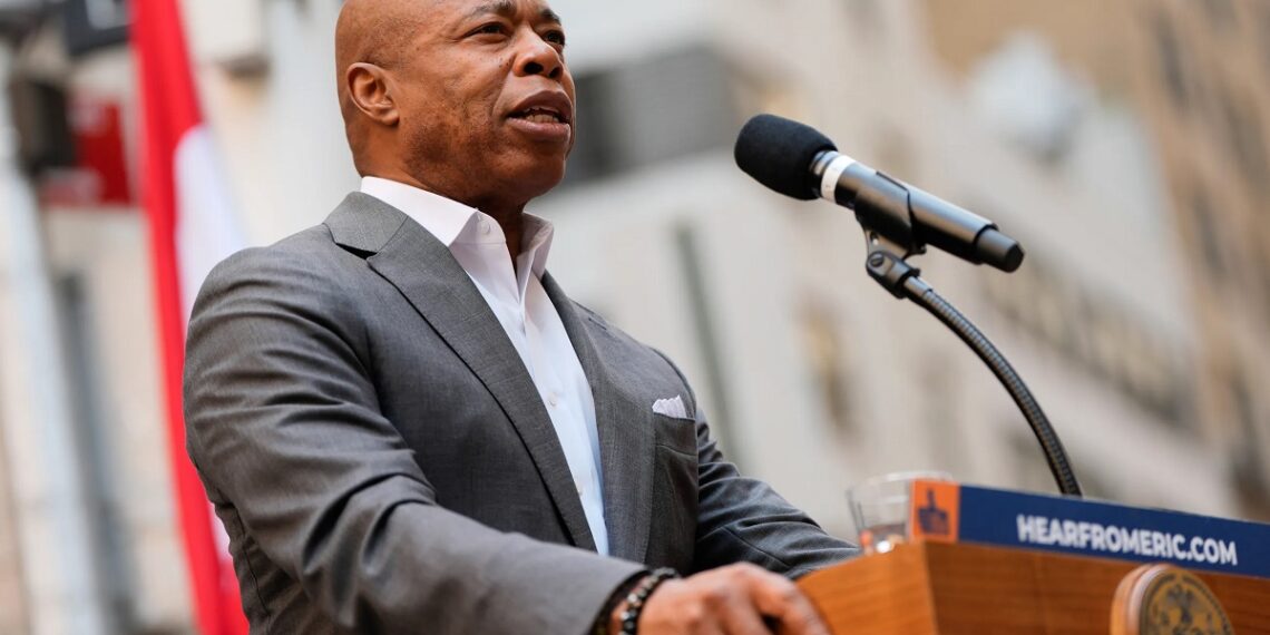 Alcalde de Nueva York se une a la defensa legal de estudiante venezolano detenido por agentes de inmigración