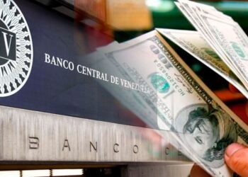 El dólar oficial se acerca a Bs.100