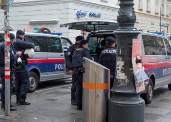 Al menos 10 muertos y varios heridos tras tiroteo en escuela de Austria