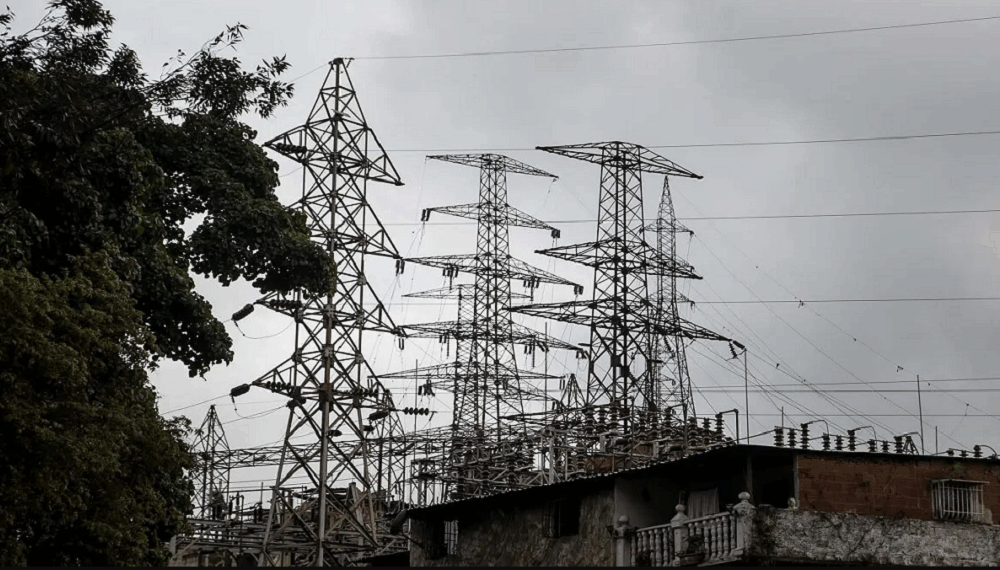 Gobierno condena «cobarde ataque» contra 4 torres de transmisión en Carabobo