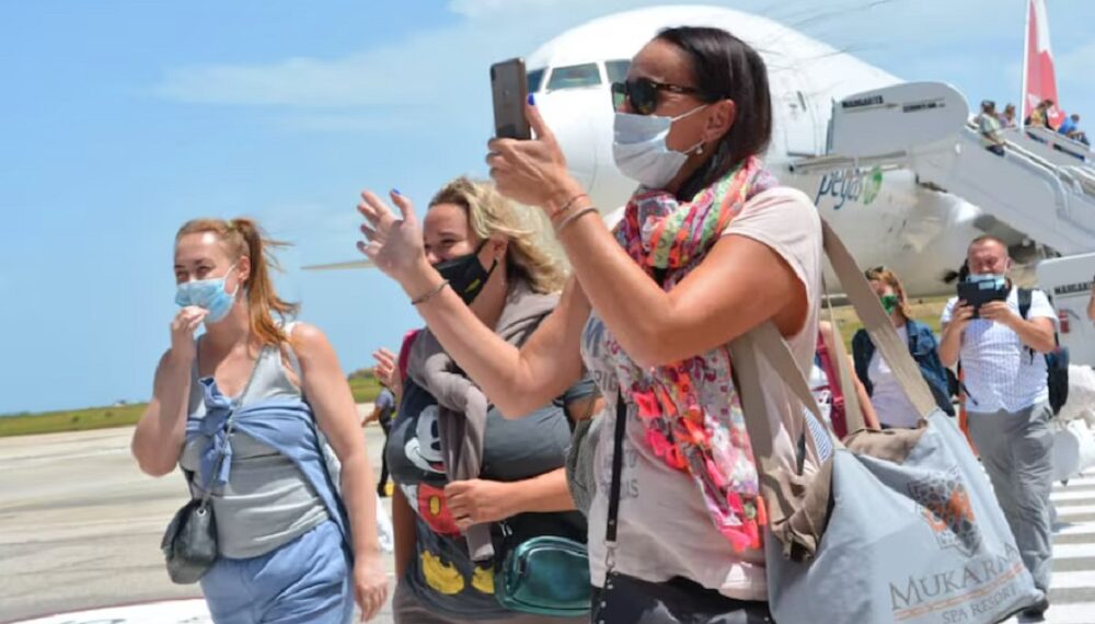 Anuncian reactivación de los vuelos turísticos desde Rusia a partir de agosto