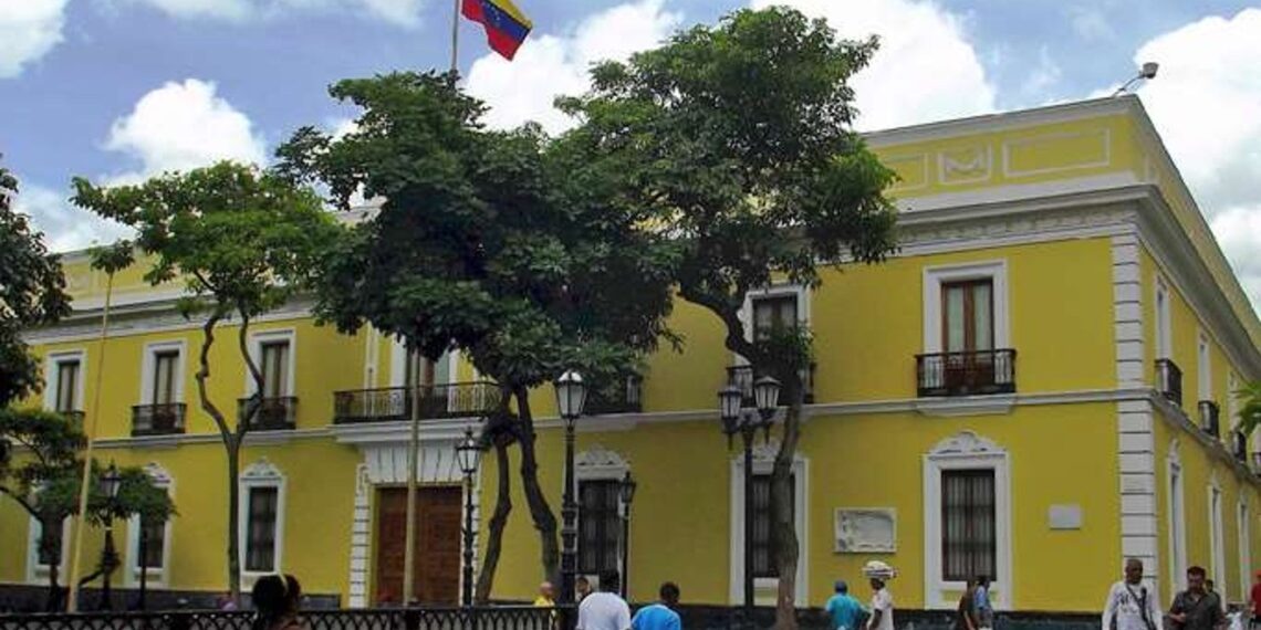 Venezuela a ACNUR: «Son una mafia al servicio de la USAID»