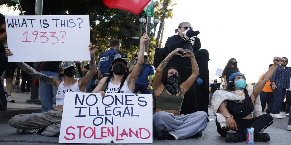 Protestas en EEUU se multiplican y hay 330 migrantes arrestados