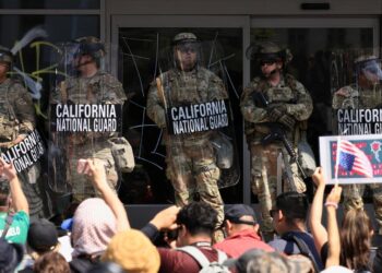 Trump envió 700 militares a Texas, Florida y Luisiana para operativos migratorios