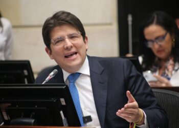 Uribe Tarbay sometido a nueva cirugía. Su estado sigue siendo crítico