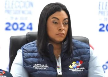 Rectora del CNE destaca «comunicación permanente» con los partidos políticos