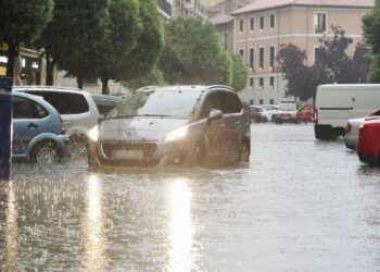 Alerta naranja en España por una dana con tormenta y granizo que llegará este sábado