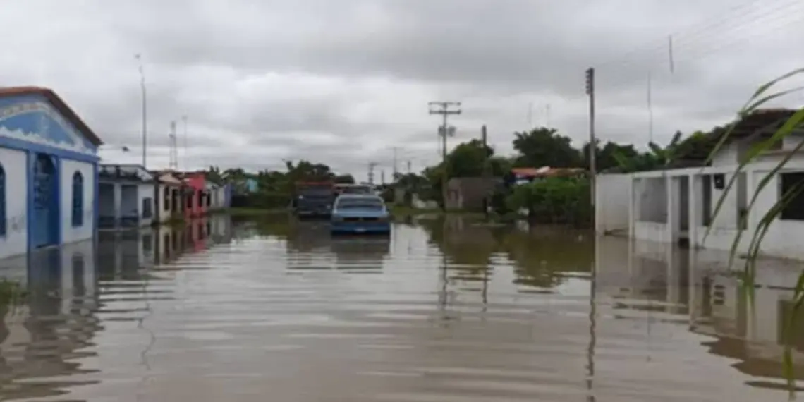 171 familias afectadas por crecida del río Orinoco en Amazonas
