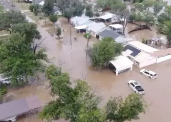 Más de cien desaparecidos tras las inundaciones en Texas que dejan 133 muertos