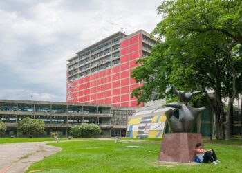 UCV abordará con el Ministerio de Educación la modalidad de ingreso de los estudiantes