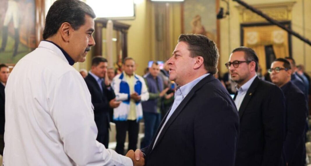 Alcaldes de oposición se reunieron en el Palacio de Miraflores