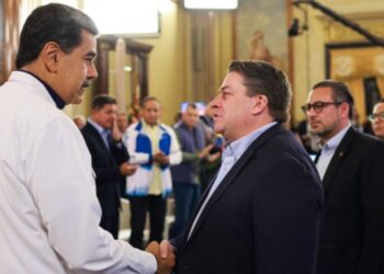 Alcaldes de oposición se reunieron en el Palacio de Miraflores