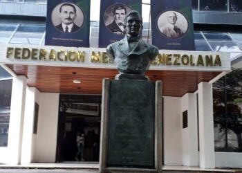 FMV sancionará a médicos que publiciten sus servicios sin autorización 