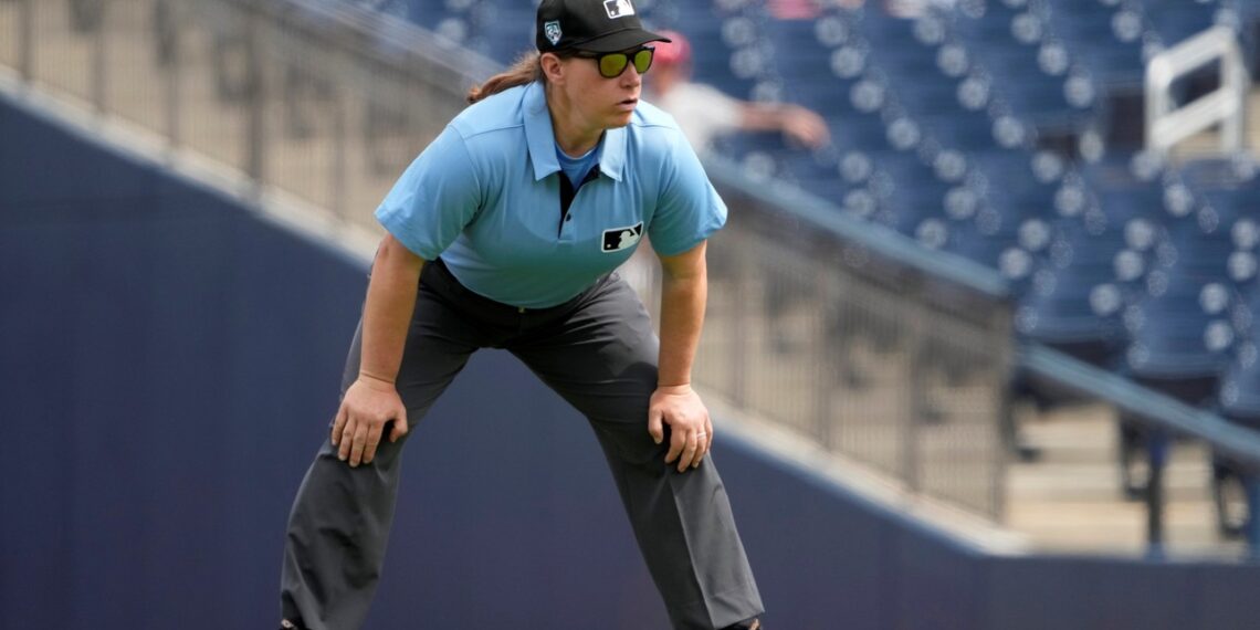 Jen Pawol será la primera mujer en arbitrar en Grandes Ligas