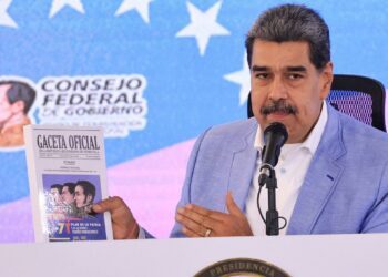 Maduro denuncia nuevo plan para desestabilizar al país