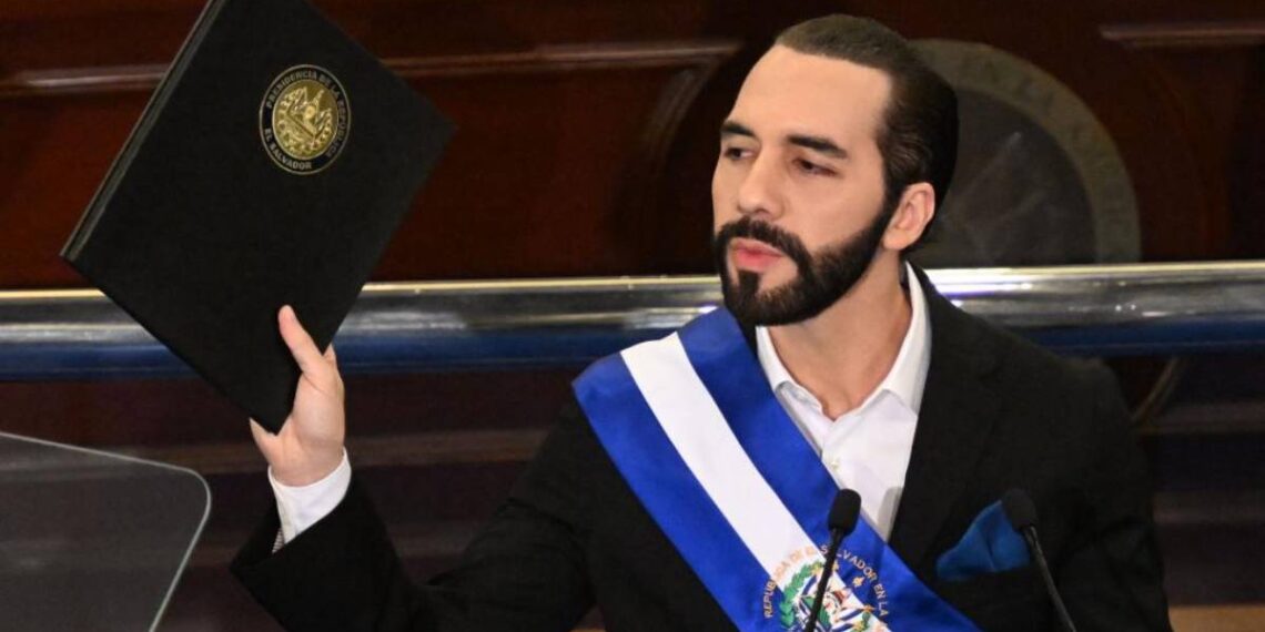 Congreso de El Salvador ratificó la reelección presidencial indefinida