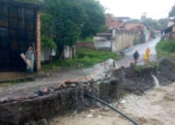 300 viviendas han colapsado tras las intensas  lluvias en Táchira