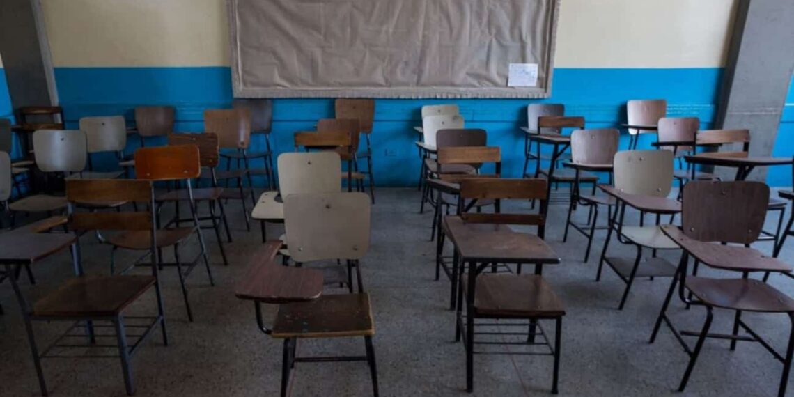 Alrededor del 80 % de los docentes en Caracas no se ha reincorporado a sus funciones