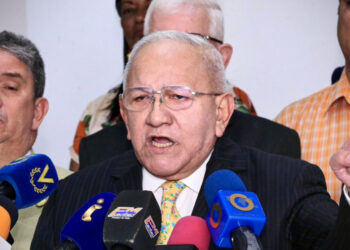 AD hace un llamado al papa León XIV para que interceda por Venezuela ante amenazas de EE UU