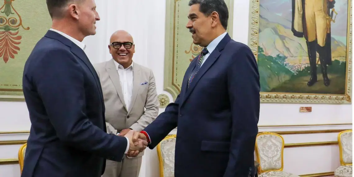 Grenell confirma que mantiene diálogo con el gobierno de Maduro