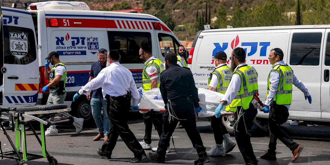Ataque terrorista en Jerusalén deja al menos seis muertos y varios heridos en un tiroteo
