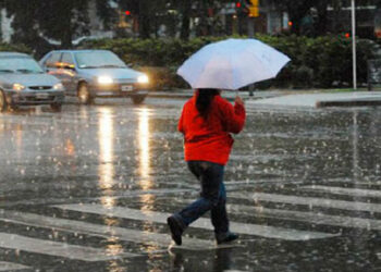 Onda tropical N°35 generará lluvias este viernes