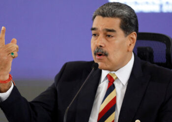 Maduro garantiza que habrá paz ante amenazas de EEUU