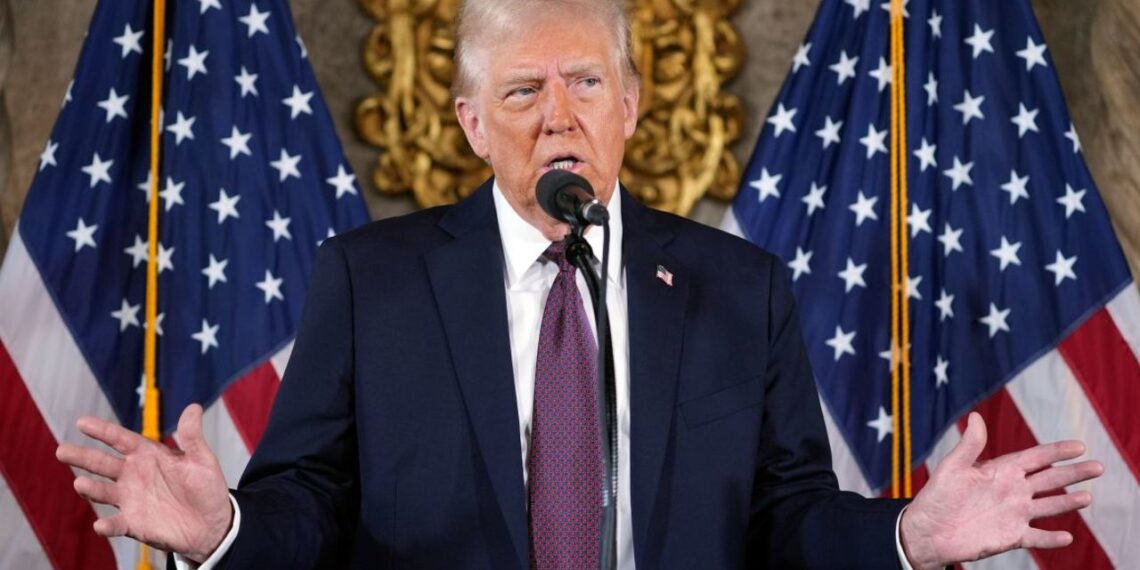 Trump asegura que EEUU atacó tres embarcaciones cerca del Caribe