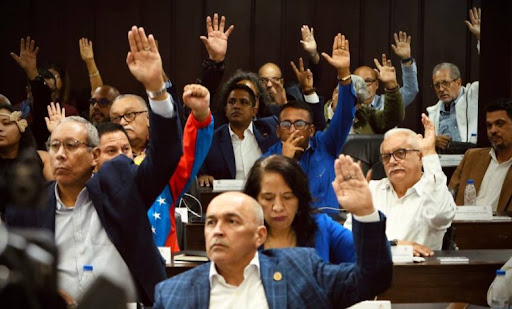 Asamblea Nacional declara «persona non grata» a la primera ministra de Trinidad y Tobago