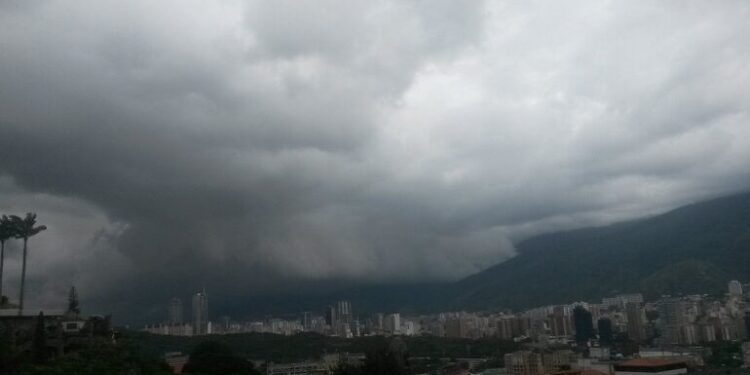 Para este miércoles se esperan cielos poco nublados en la mayor parte del país
