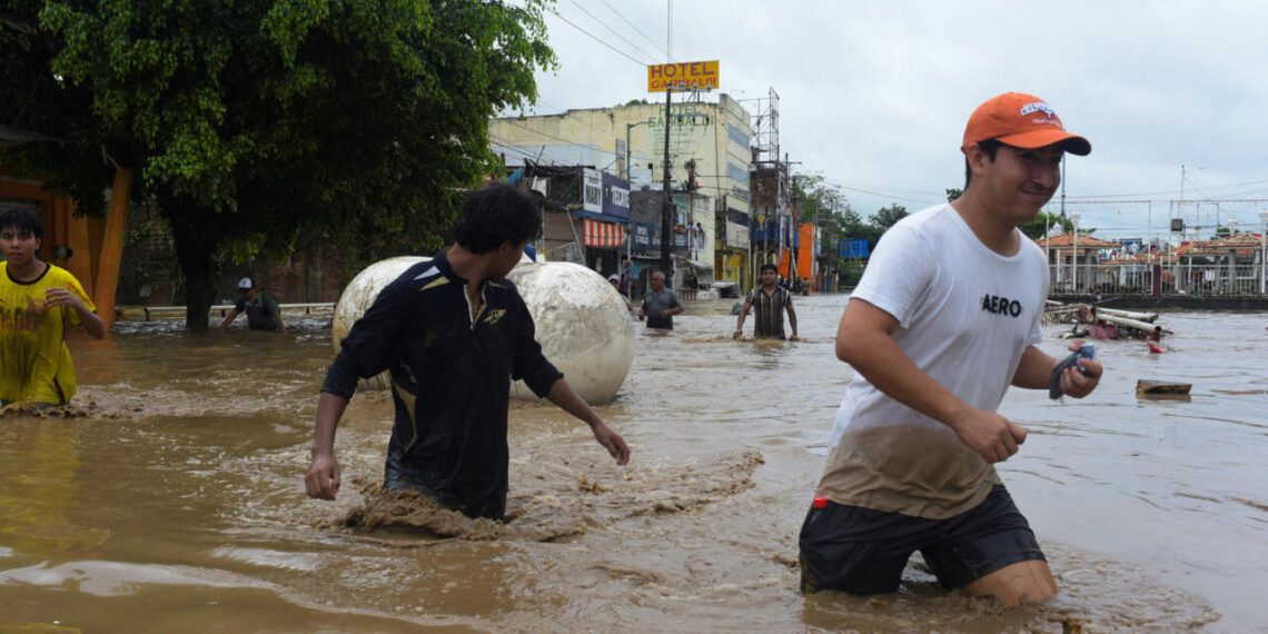 Autoridades mexicanas elevaron a 47 la cifra de fallecidos por las lluvias