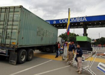 Colombia y Venezuela trabajan para habilitar el transporte de carga por el puente «Tienditas»