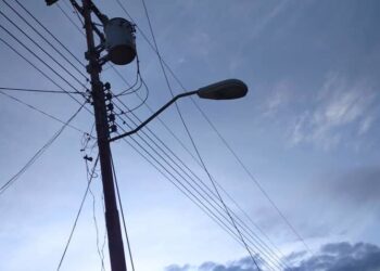 Reportaron al menos dos bajones eléctricos en varios estados del país durante la mañana de este viernes