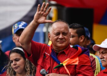 Cabello: El que ponga un pie en nuestro territorio entra en zona prohibida