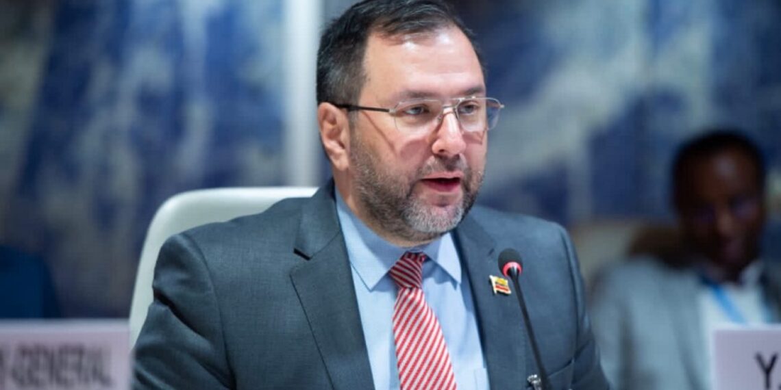 Yván Gil: «Ni un euro» de la ayuda humanitaria de la UE llega al pueblo venezolano