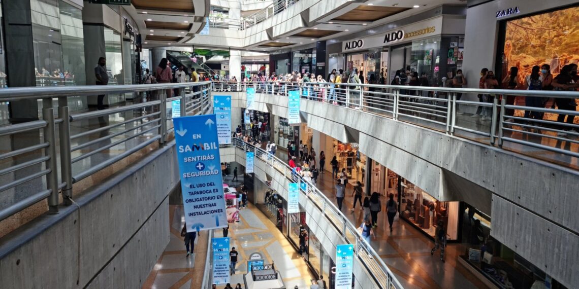 Los nuevos horarios de los centros comerciales en Venezuela para la temporada navideña