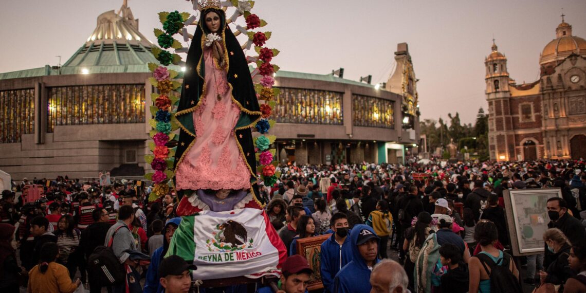 Millones de fieles honran en México a la Virgen de Guadalupe