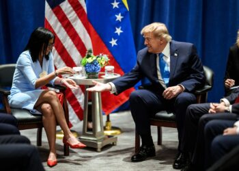 Trump califica a Delcy Rodríguez de «amable y fantástica» tras su reunión