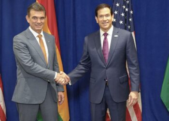 Marco Rubio se reúne con Rodrigo Paz en Nueva York en respaldo a reformas económicas