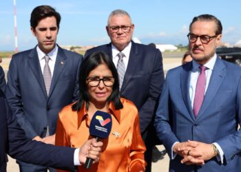Delcy Rodríguez arriba a Roma para participar en el Foro Mundial de la Alimentación