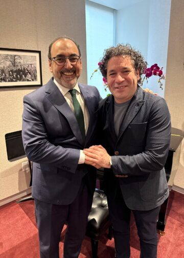 Sergio Díaz-Granados y Gustavo Dudamel trazan hoja de ruta para el impacto social en la región