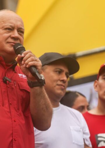Diosdado Cabello alerta sobre planes internacionales para distorsionar la figura de Hugo Chávez
