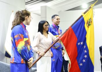 Delcy Rodríguez alista su regreso al Tenis de Mesa Máster