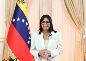AHORA | Delcy Rodríguez anuncia hoja de ruta para el ajuste salarial en 2027
