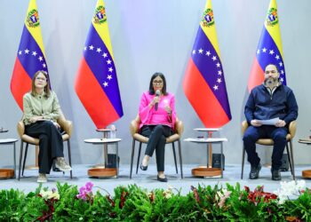 Producción petrolera en Zulia sube a 370 mil barriles tras acuerdo con EE.UU, anuncia Delcy Rodríguez