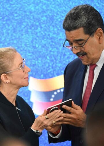 Nicolás Maduro y Cilia Flores se declaran «no culpables» ante el juez de EE.UU tras nuevos cargos por tortura
