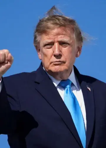 Trump pide un cambio de liderazgo en Ucrania: «Es hora de un nuevo Presidente que pueda cerrar acuerdos»