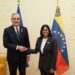 Delcy Rodríguez y Luis Abinader sostienen histórico encuentro en el Foro Mundial de la FAO